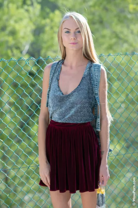 Летний наслаждение: натуралистический эротический фотосет